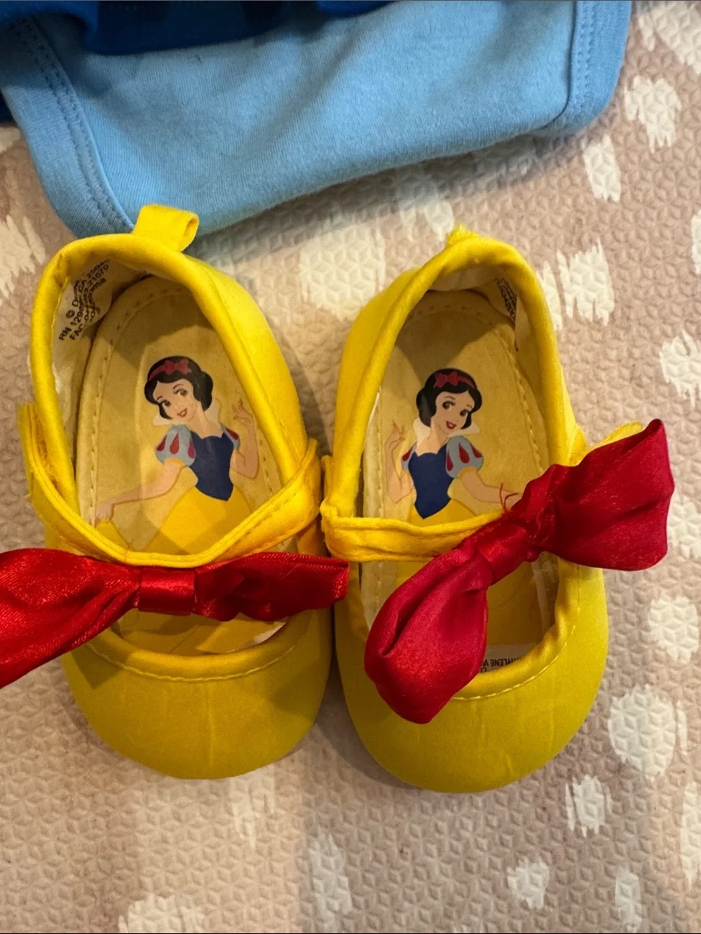 Disney Baby Snow White Costume Bundle 18-24M Dress Bodysuit Shoes Headband